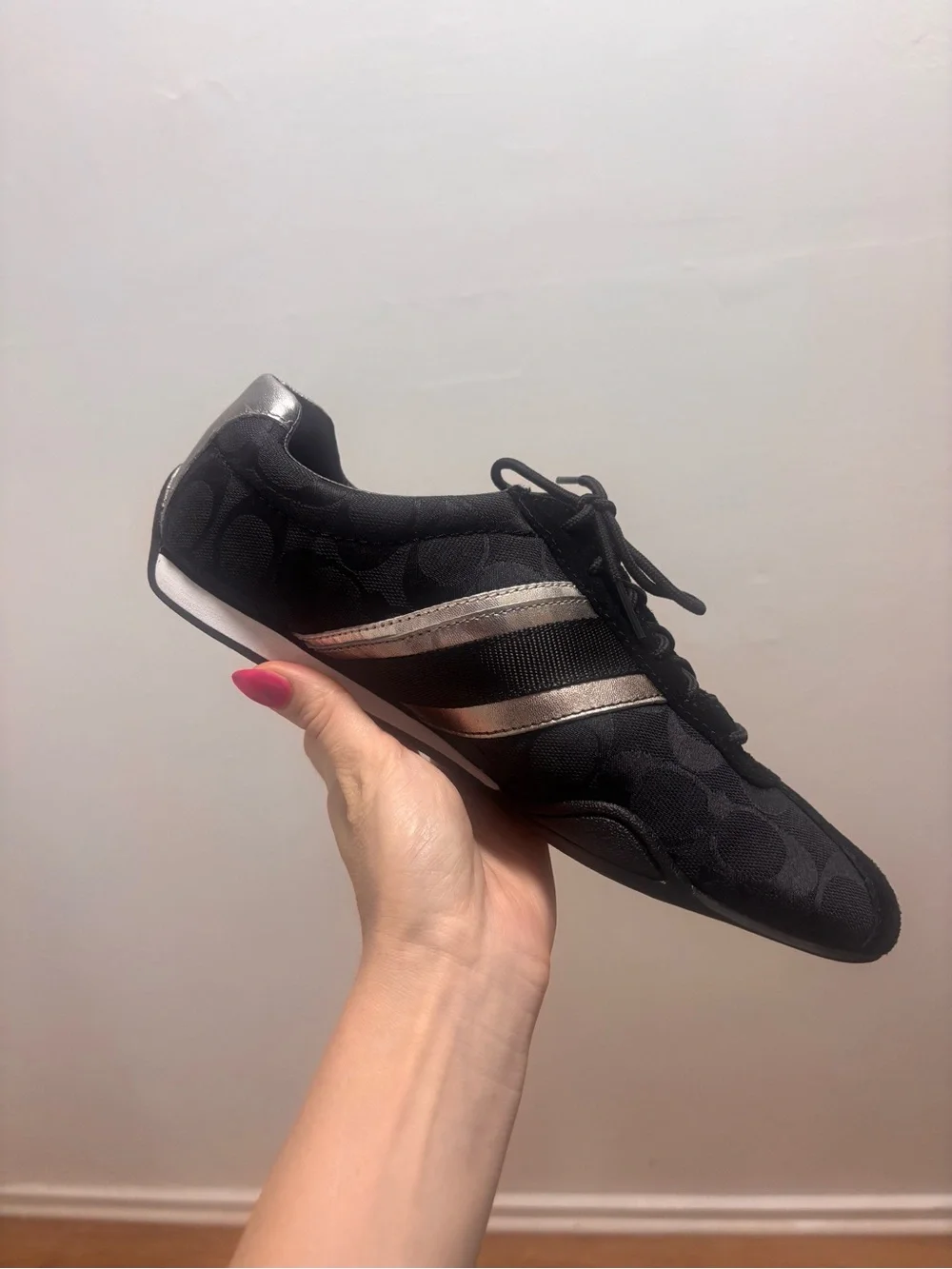 Coach Signature Logo Sneakers black with Silver size 9
